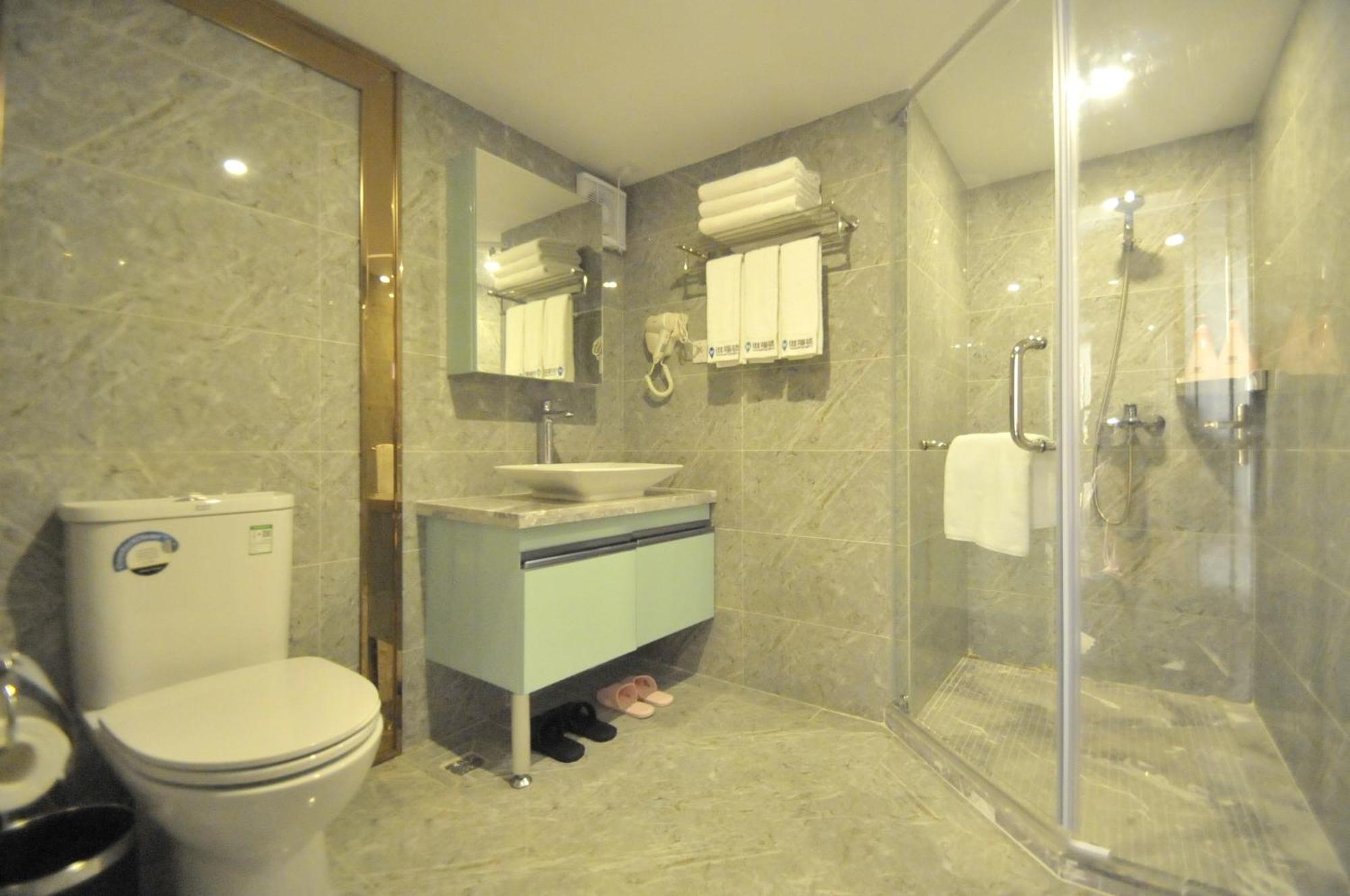 Waifiden Duplex Hotel Apartment Zhongyong Jinyu Branch-Free Shuttle Bus During The Canton Fair エクステリア 写真