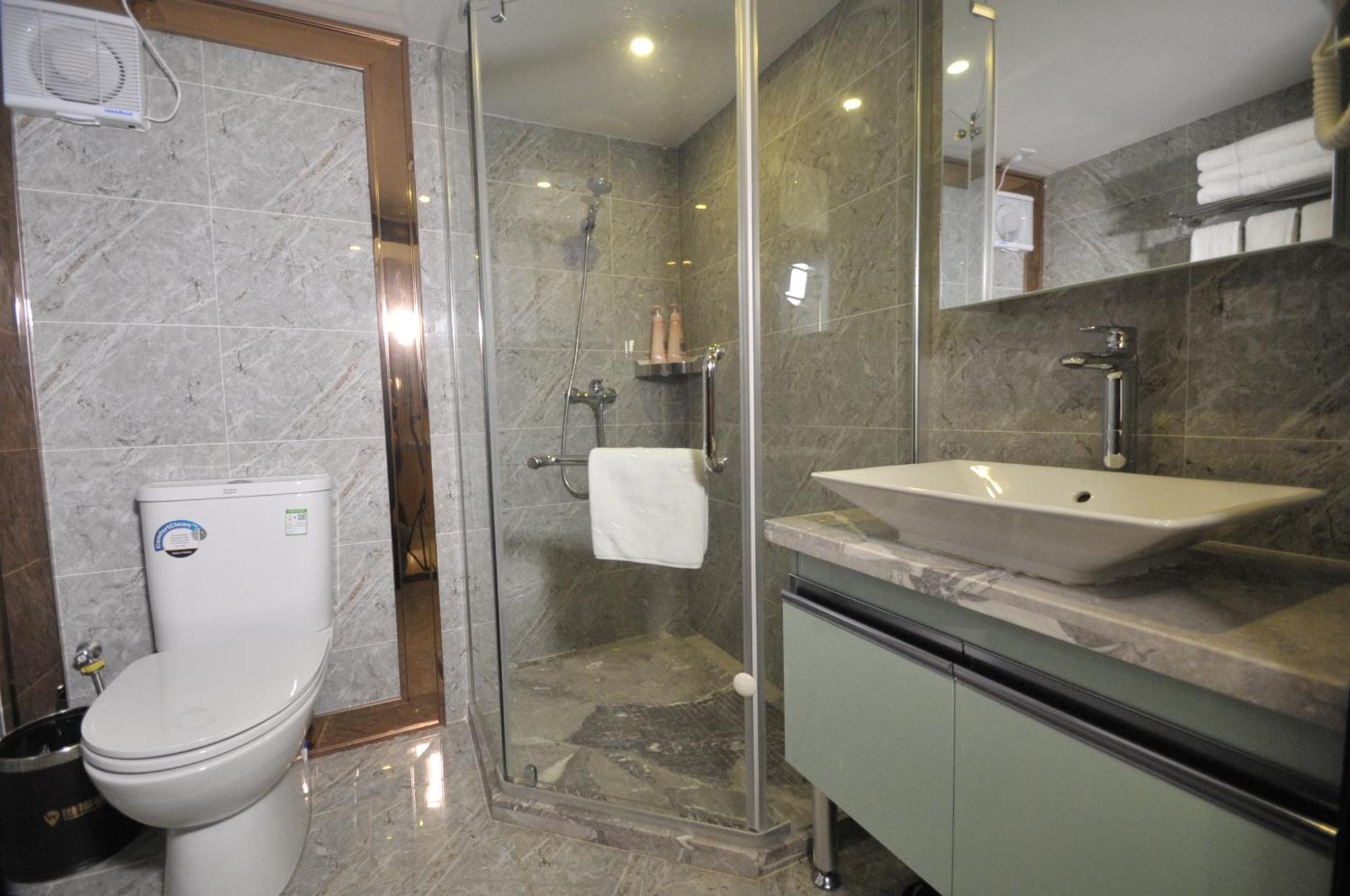 Waifiden Duplex Hotel Apartment Zhongyong Jinyu Branch-Free Shuttle Bus During The Canton Fair エクステリア 写真