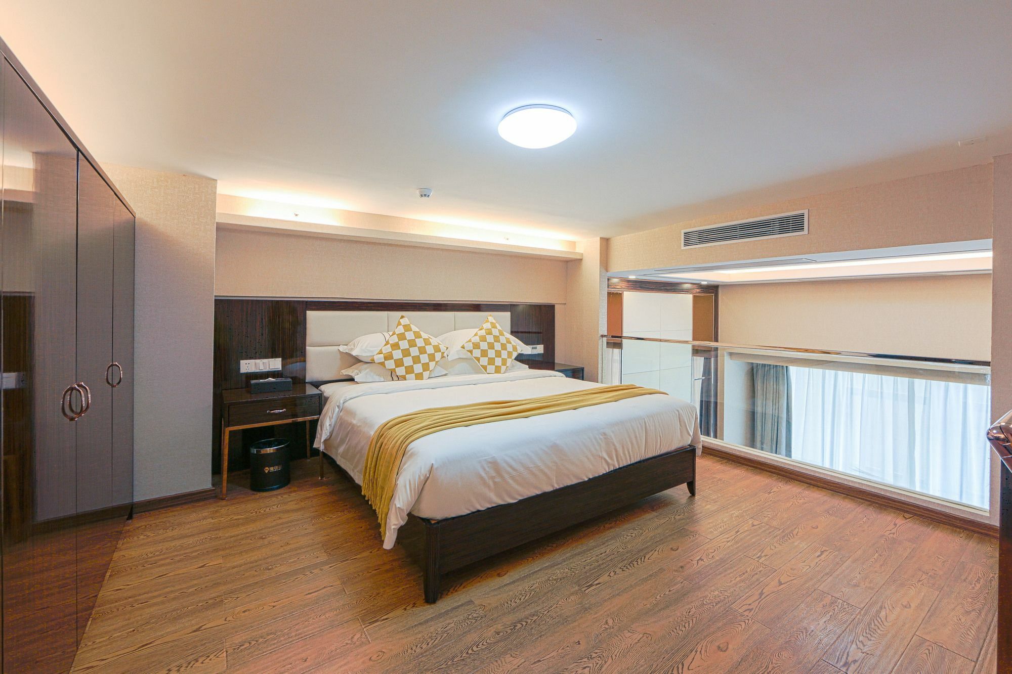 Waifiden Duplex Hotel Apartment Zhongyong Jinyu Branch-Free Shuttle Bus During The Canton Fair エクステリア 写真